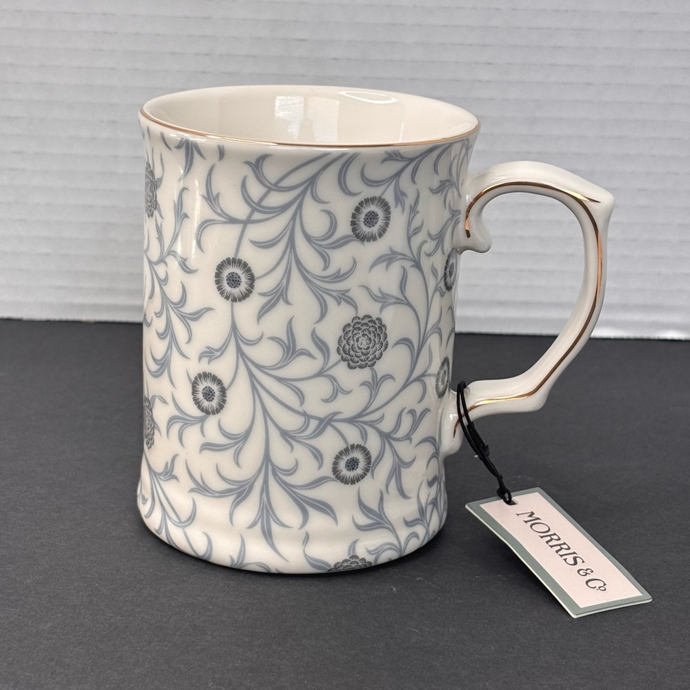 Morris & Co. MUG WHITE CORNFLOWER BLUE FLORAL FINE CHINA William Morris NWT